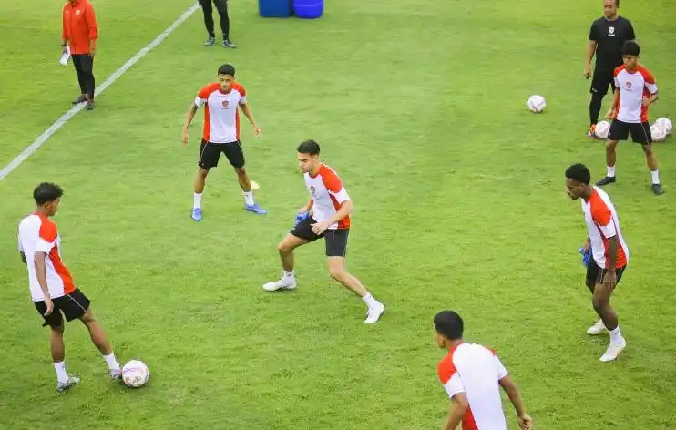 Pesepak bola Timnas Indonesia U-20 sesi latihan. (Foto: Antara)
