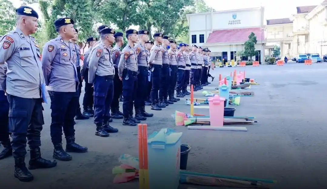 Personel Polda Jambi mengikuti apel kesiapan Bakti Religi dalam rangka Hari Bhayangkara ke-79, Senin pagi (16/6/2025). (Foto: Dok/MI)