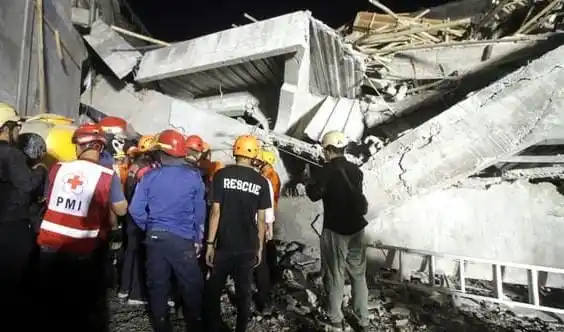 Musala Pondok Pesantren Al Khoziny, Buduran, Sidoarjo Ambruk (Foto: Repro)