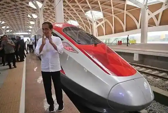 Presiden ke-7 Republik Indonesia, Joko Widodo (Jokowi) (Foto: Istimewa)