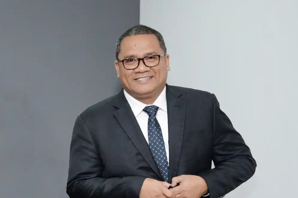 Prof. Dr. Ir. Eduart Wolok, S.T., M.T. (ist)