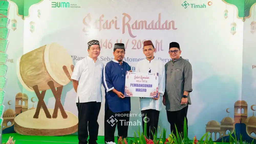 PT Timah Serahkan Bantuan ke Masjid Al Hidayah Perumnas Bangka Barat [Foto: Doc. PT Timah]