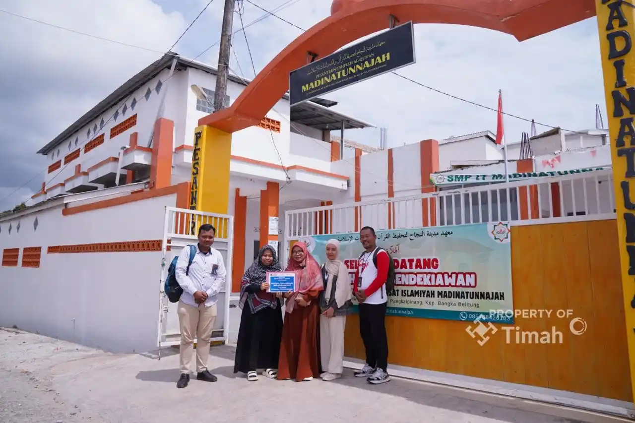 PT TIMAH Tbk Serahkan Bantuan Pembangunan Masjid Yayasan Khodijah Center Madani [Foto: Doc. PT Timah]