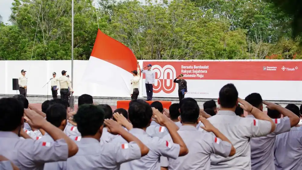 PT Timah Gelar Upacara HUT ke-80 RI di Pabrik dan Kantor Pusat [Foto: Doc. PT Timah]