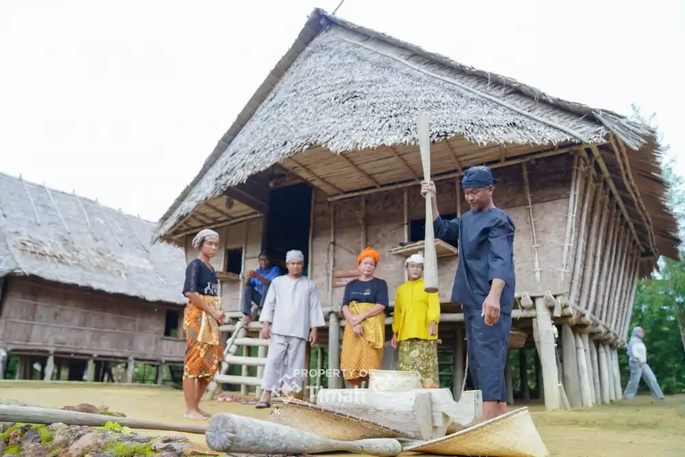 PT Timah-Masyarakat Adat Mapur Hidupkan Kembali Kampung Adat Gebong Memarong [Foto: Doc. PT Timah]