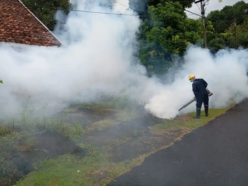 PT TIMAH Tbk Lakukan Fogging hingga Sosialisasikan 3M di Wilayah Operasional Perusahaan [Foto: Doc. PT Timah]