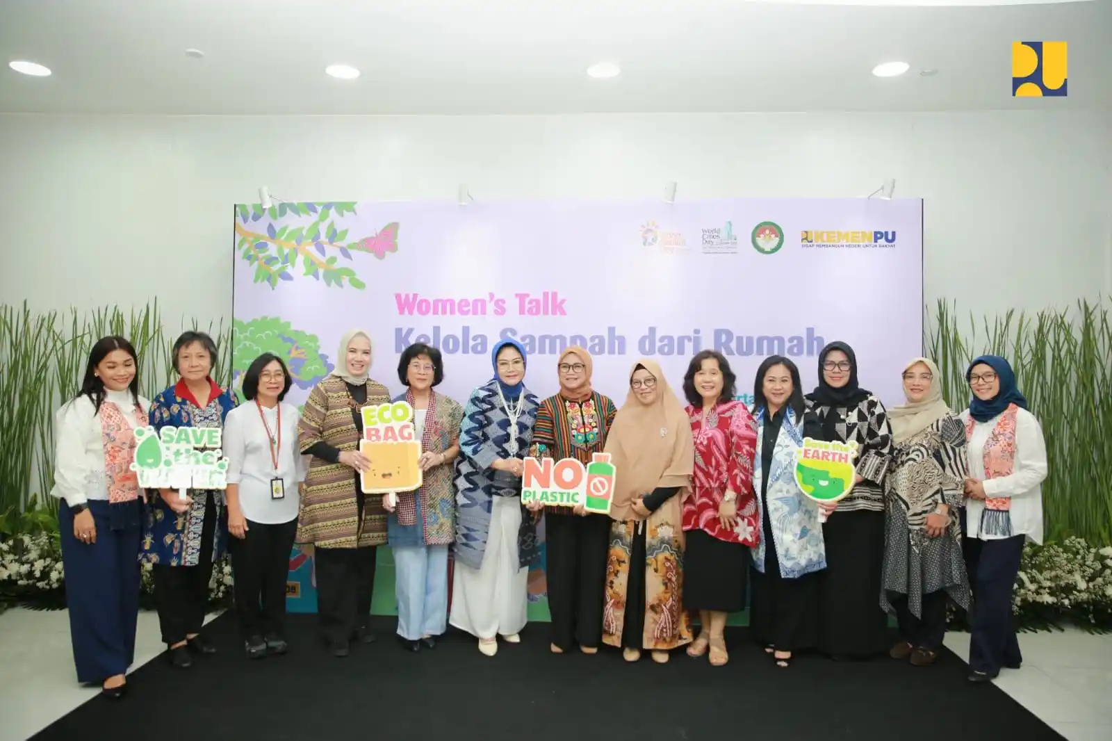 Sebagai salah satu rangkaian peringatan Hari Habitat Dunia dan Hari Kota Dunia 2025, Kementerian Pekerjaan Umum (PU) menyelenggarakan acara Women’s Talk Kelola Sampah dari Rumah, Jakarta,  Senin (13/10)