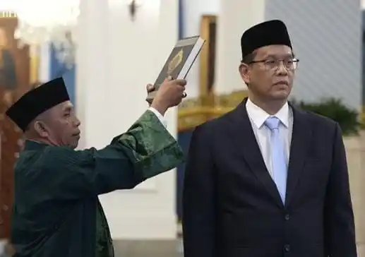 Purbaya Yudhi Sadewa saat mengucapkan sumpah janji jabatan Menteri Keuangan (Foto: Repro)