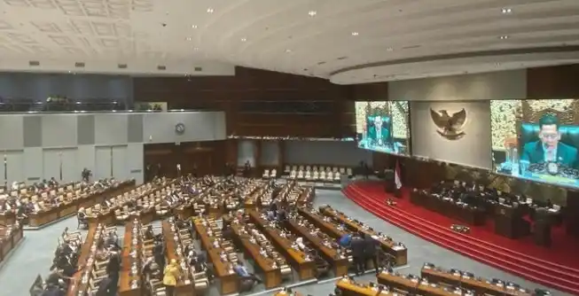 Rapat Paripurna Pengesahan RUU Minerba jadi UU pada Selasa (18/2/2025) (Foto: Repro)