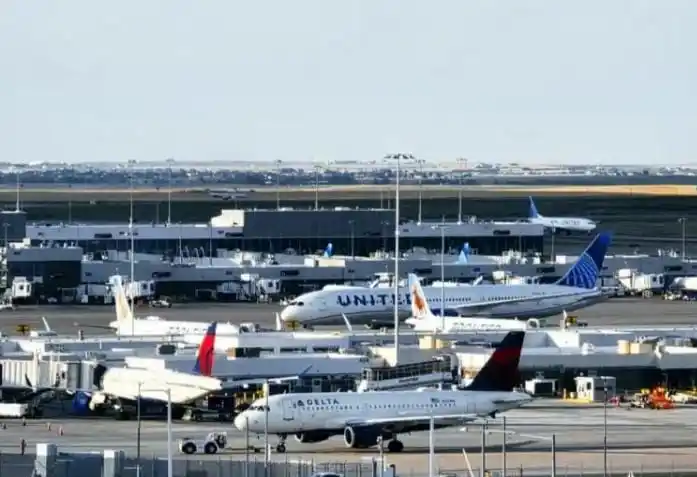 Ratusan Penerbangan di AS Batal Akibat Shutdown (Foto: Ist)