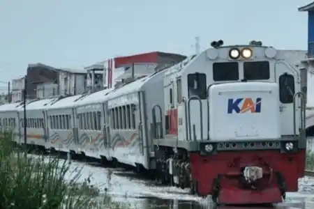 Banjir Grobogan rel kI terendam Banjir (Foto: Ist)
