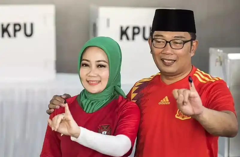 Ridwan Kamil bersama istrinya Atalia Praratya (Foto: Istimewa)