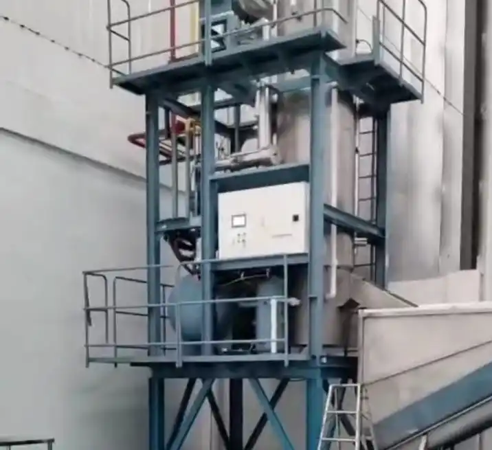 Bangunan yang menyalahgunakan izin bangunan berisi mesin cetak es kristal. (Foto: Istimewa)