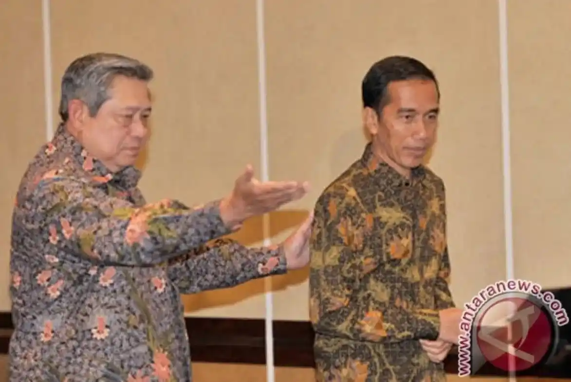 Presiden Susilo Bambang Yudhoyono dan Presiden terpilih Joko Widodo (ANTARA FOTO/Nyoman Budhiana)