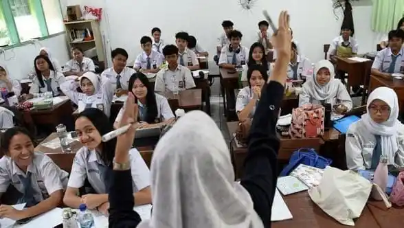 Sejumlah Sekolah Berlakukan Pembelajaran Daring (Foto: Ist)