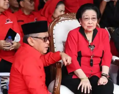 Sekertaris Jendral PDI Perjuangan Hasto Kristiyanto (Kiri) dan Ketua Umum PDI Perjuangan (Kanan) (Foto: Ist)