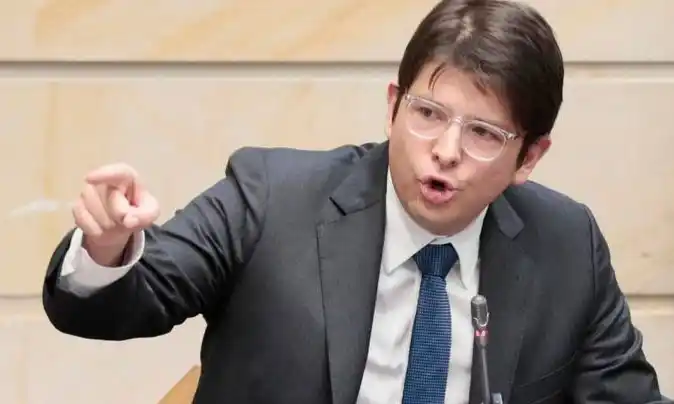 Senator Miguel Uribe Turbay ditembak dalam acara kampanye di Bogota, Kolombia. (Foto: MI/EPA-EFE)