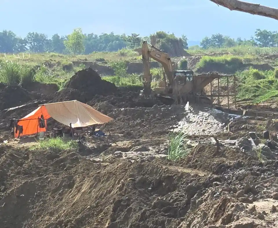 Penggarapan lahan di Wilayah Izin Usaha Pertambangan (WIUP) PT Panca Logam Nusantara (PLN) kembali terjadi di Wumbubangka, Kecamatan Rarowatu Utara, Kabupaten Bombana, Provinsi Sulawesi Tenggara (Sultra).