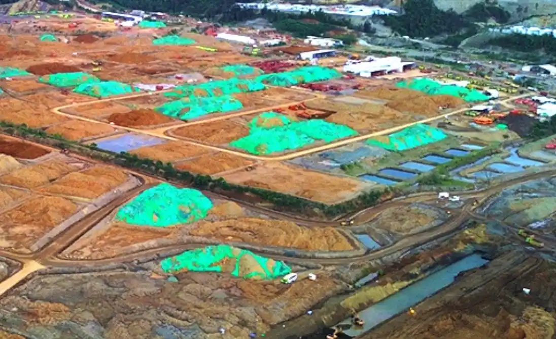 Kawasan tambang PT Weda Bay Nickel yang beroperasi di wilayah Halmahera Tengah dan Halmahera Timur dengan nilai denda lebih dari Rp4,32 triliun. (Foto: Dok MI/JATAM)