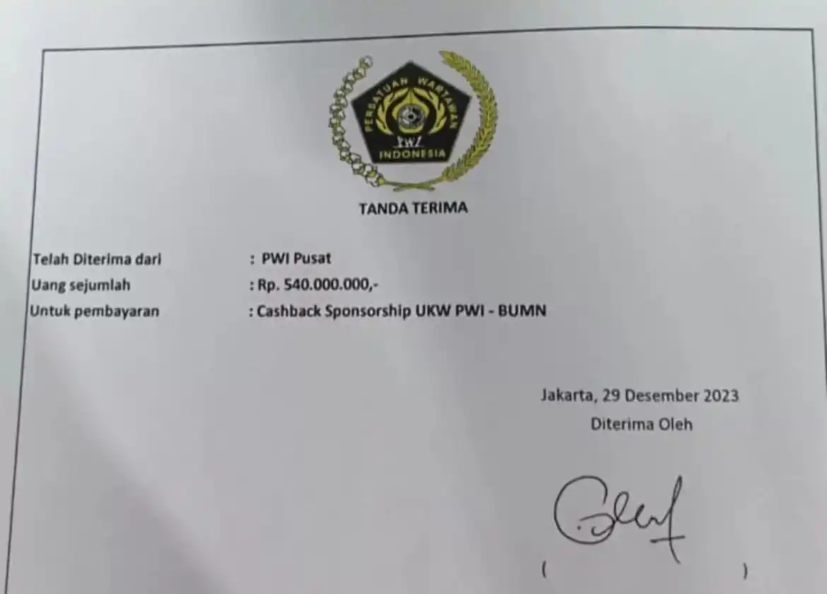 Tanda terima cashback sponsorship UKW PWI-BUMN (Foto: Dok MI)