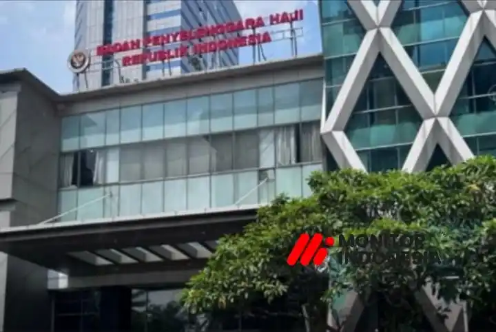 BPK menemukan anggaran dan realisasi BPIH Tahun 1445H/2024M senilai Rp12.418.451.410,90 digunakan untuk pengadaan dan pemeliharaan aset tetap serta kegiatan yang tidak berkaitan langsung dengan penyelenggaraan haji. Penggunaan tersebut dinilai membebani keuangan haji dan berisiko menimbulkan duplikasi anggaran dengan APBN. BPK merekomendasikan Menteri Agama mengatur lebih rinci batasan penggunaan BPIH dan memperketat verifikasi perencanaan anggaran - Kementerian Haji dan Umrah - Kementerian Agama (Foto: Dok MI/Aswan)