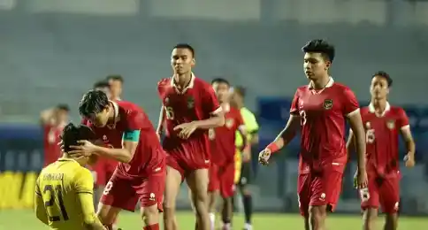 FIFA Menjatuhkan Hukuman Kepada PSSI Akibat Tindakan Diskriminatif Suporter (Foto: Ist)