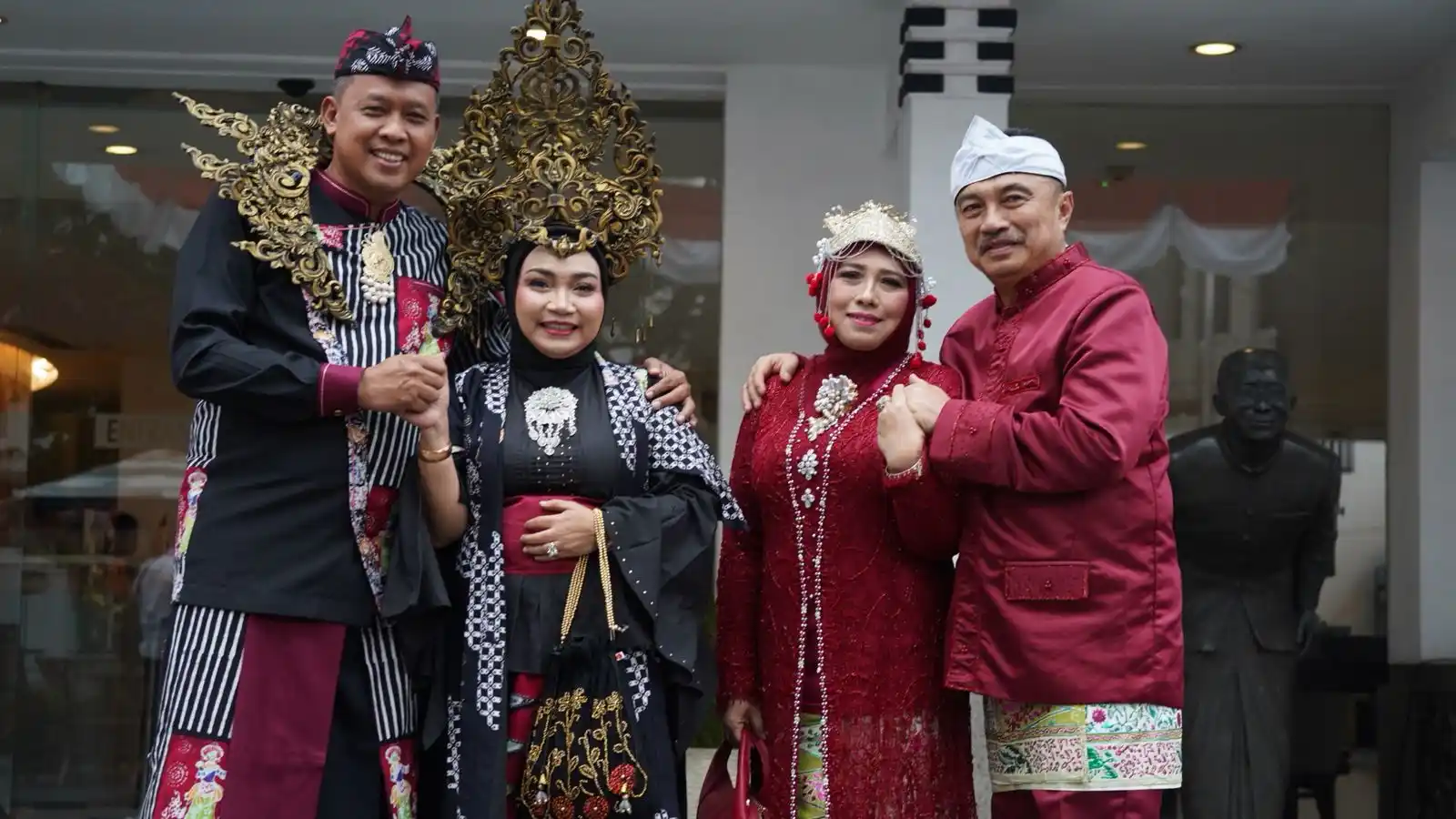 Wali Kota Bekasi Hadiri HUT Provinsi Jawa Barat (Foto: Dok Diskominfo)