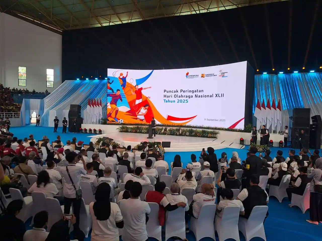 Wamenpora Taufik Hidayat pimpin Puncak peringatan Hari Olahraga Nasional (Haornas) ke-42. (Foto. Rizal Siregar)