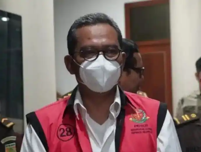 Windu Aji Sutanto pemilik PT Lawu Agung Mining (PT LAM) saat ditetapkan sebagai tersangka kasus tambang nikel ilegal (Foto: Dok MI)