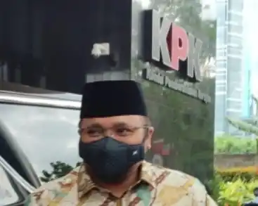 Eks Menteri Agama (Menag) Yaqut Cholil Qoumas memenuhi undangan Komisi Pemberantasan Korupsi (KPK) untuk membahas soal penyelenggaraan ibadah haji, termasuk soal biaya perjalanan haji.